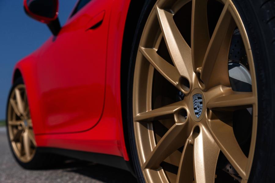 Детали экстерьера Porsche 911 Carrera (992) 2019 года  (WW) (фото 88 из 148)